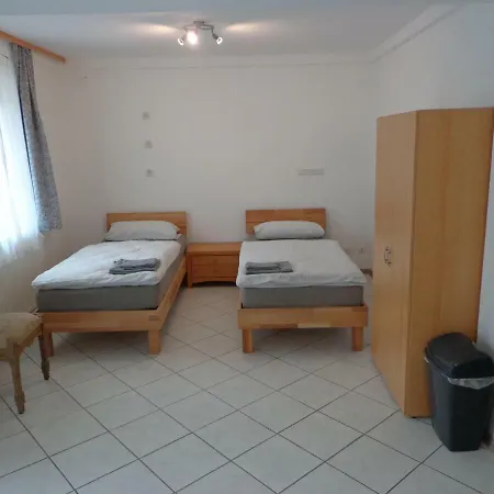 Apartments Naehe Messe - Room Agency Hannover Buitenkant foto