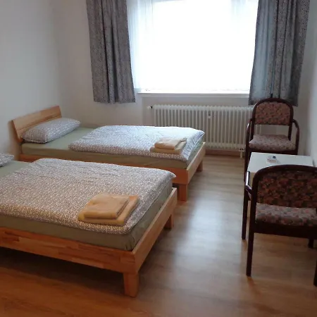 Apartments Naehe Messe - Room Agency Hannover Buitenkant foto
