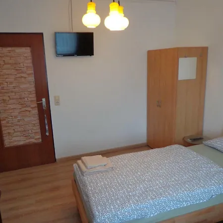Apartments Naehe Messe - Room Agency Hannover Buitenkant foto