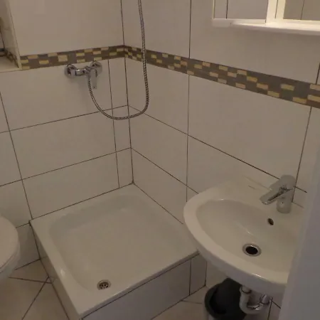 Apartments Naehe Messe - Room Agency Hannover Buitenkant foto